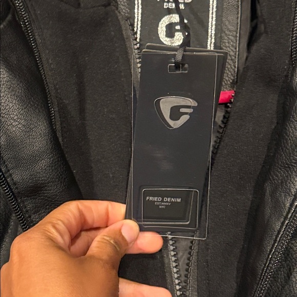 NWT! Medium Black and White Hooded Men's Jacket - Picture 5 of 9